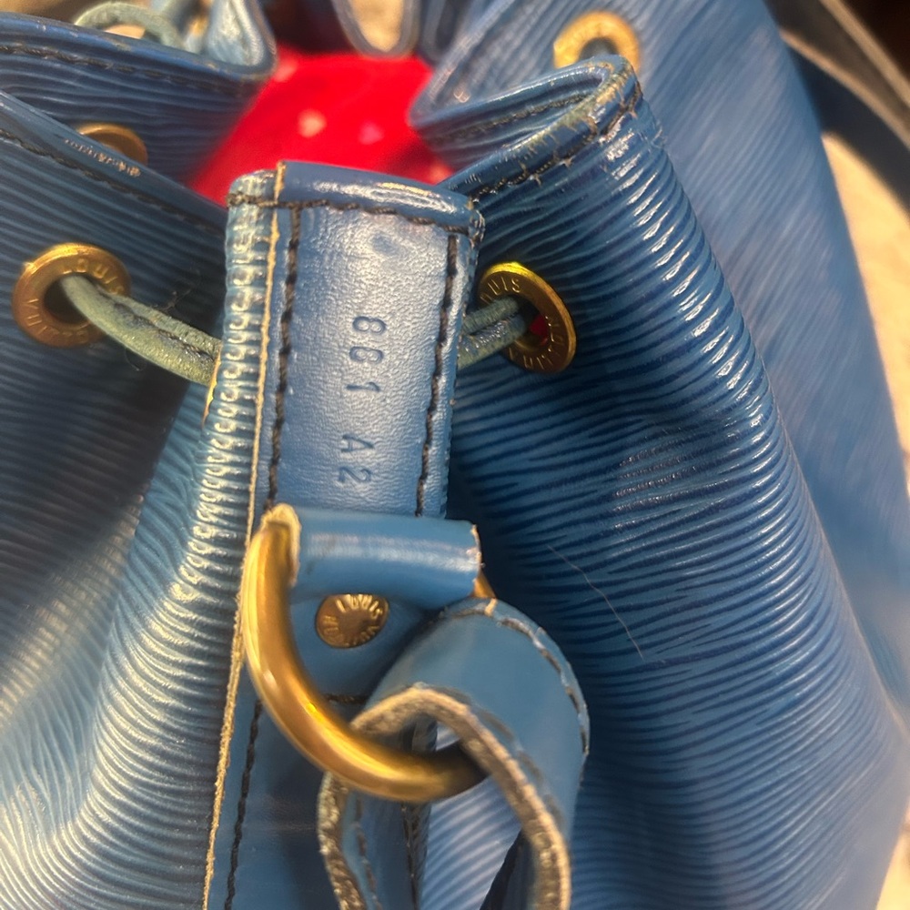 Louis Vuitton Epi Noe Bucket Bag with unbranded Dust - Picture 10 of 16
